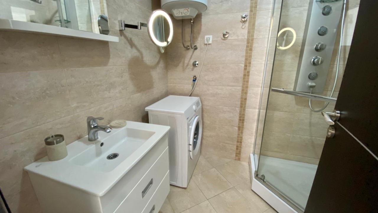 Karina Apartment Budva Bagian luar foto